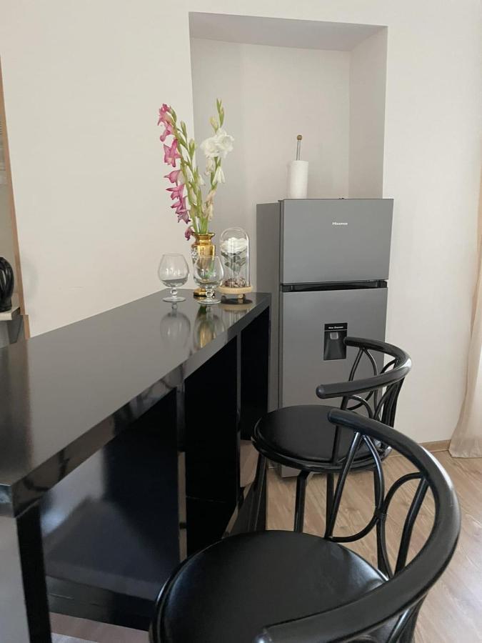 Nana Apartment Tbilisi Bagian luar foto