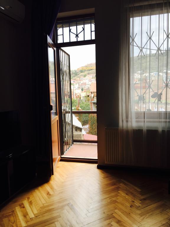 Nana Apartment Tbilisi Bagian luar foto