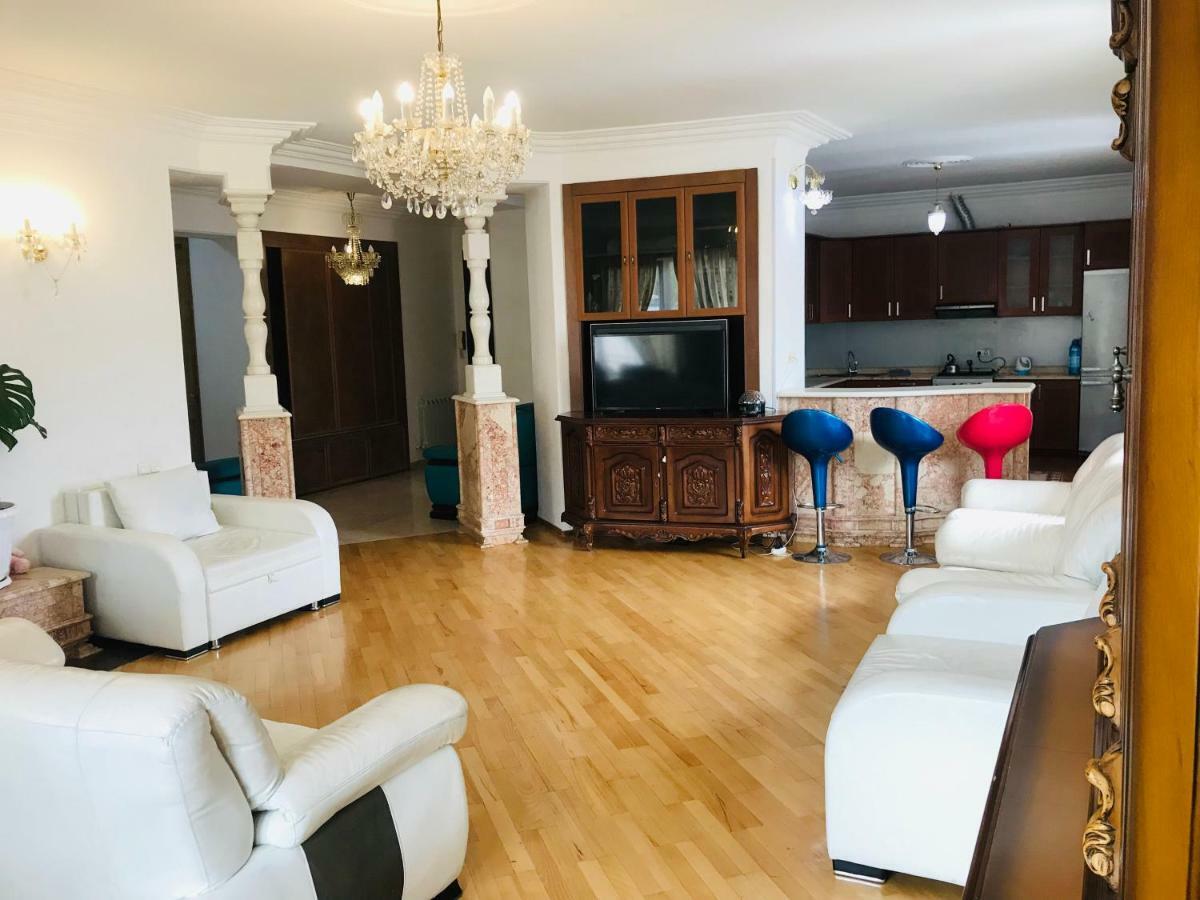 Nana Apartment Tbilisi Bagian luar foto