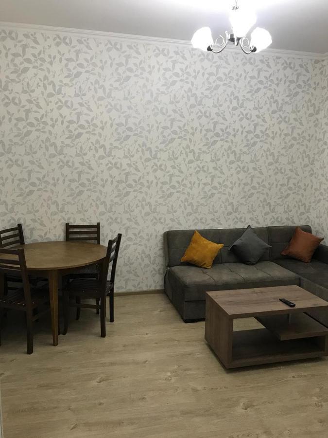 Nana Apartment Tbilisi Bagian luar foto